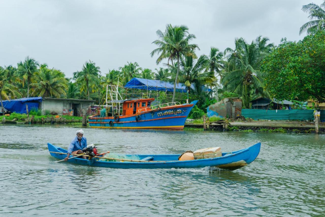 Canalview Private Cottage Azhikkal Ayiram Thengu Panmana Exterior foto